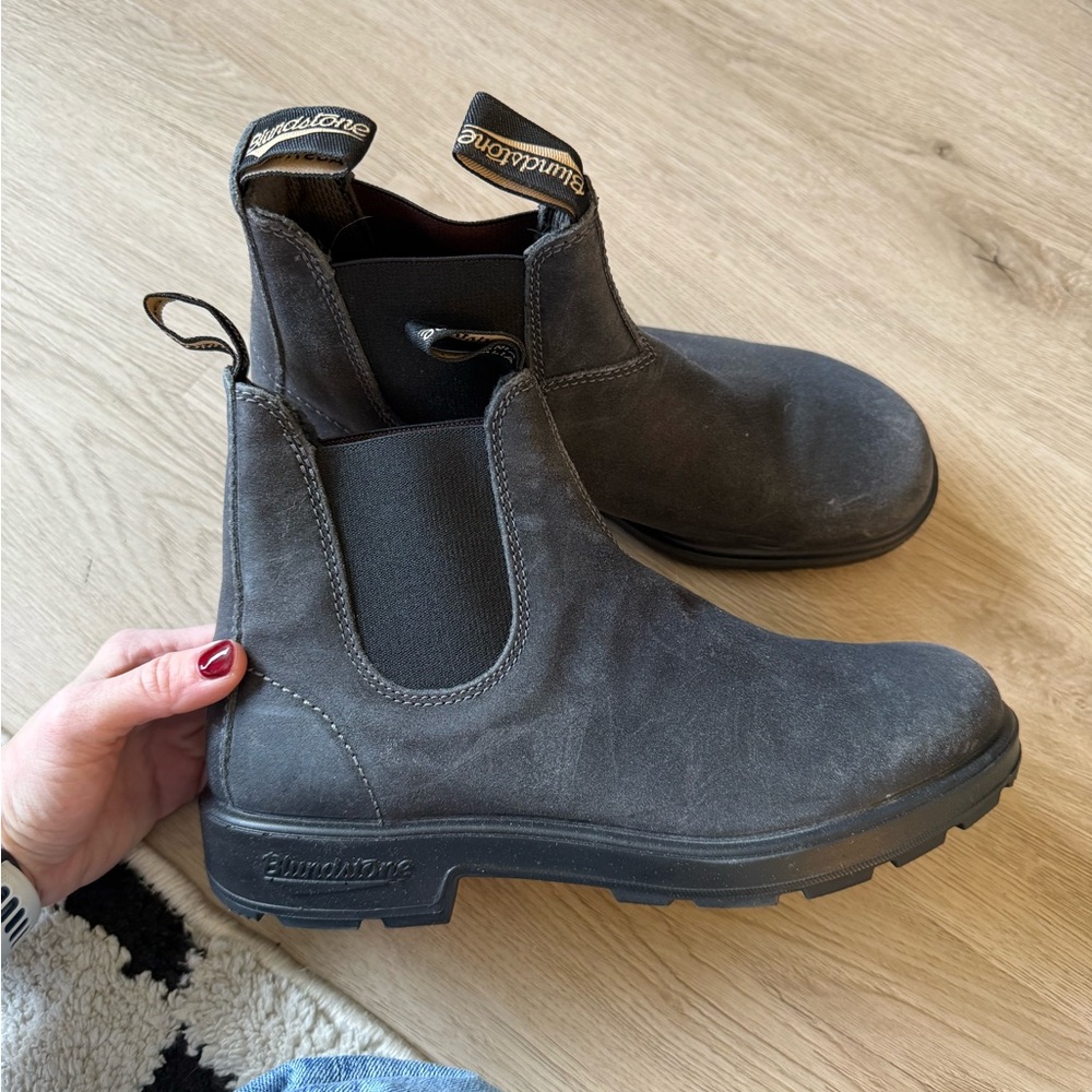 New without box blundstone boots - Picture 2 of 6